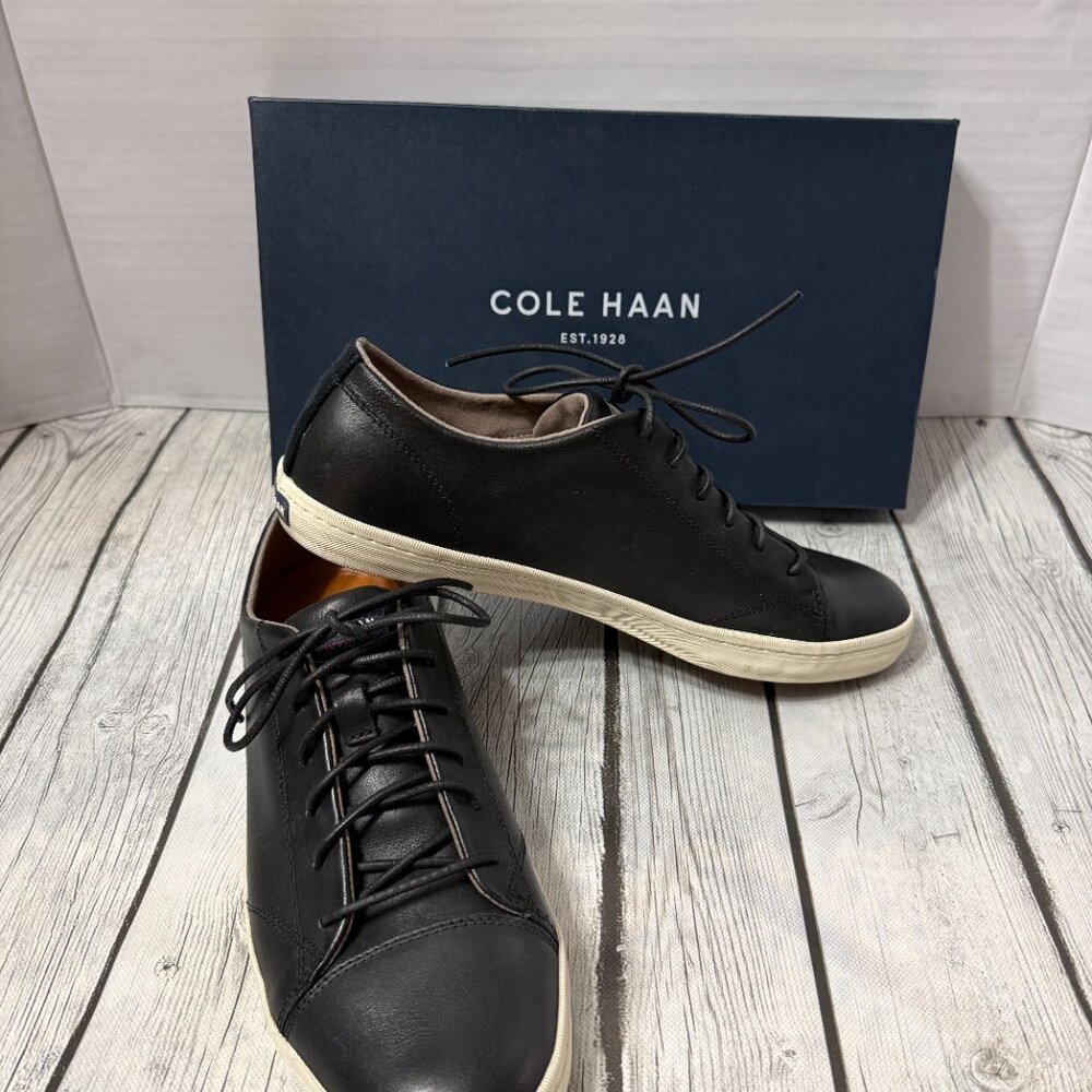 Cole Haan laced shoes - Picture 2 of 5
